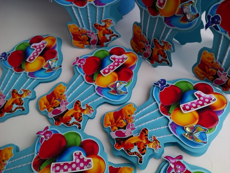 Наши пригласительные на годик готовы! (как и обещала, рассказываю как делала их)