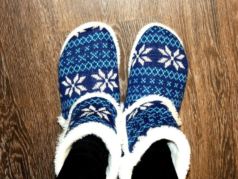 Home, sweet home. 4 марта. Под ногами.