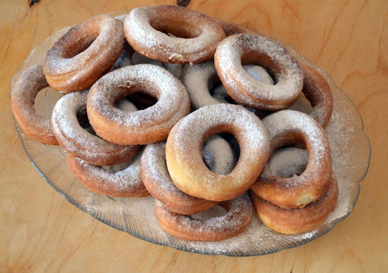 Пышные пончики на кефире