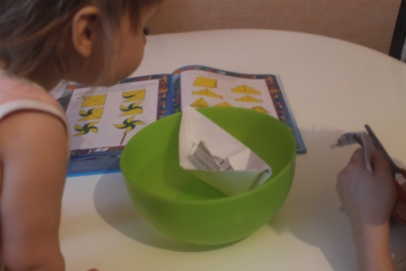 Почему идет дождь??? Эксперимент. А также кораблик из бумаги для ручейков