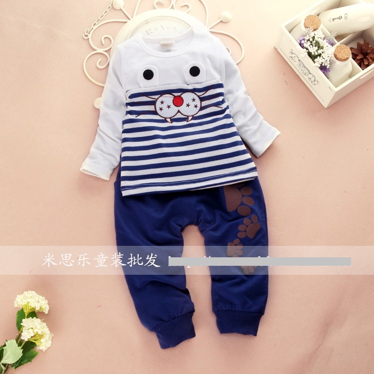 Костюмчик (1-2-3-4 года). Цена: 690 руб.