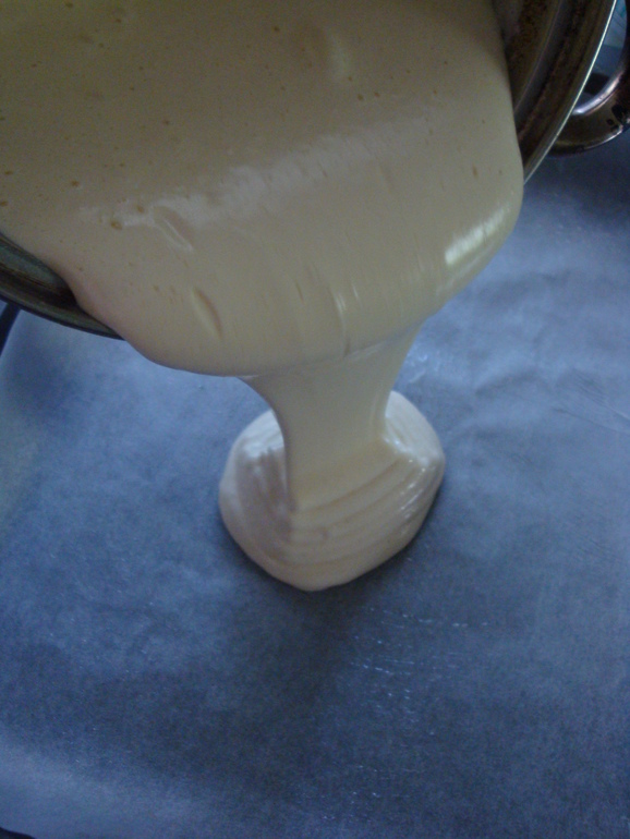 Бисквитный клубничный торт