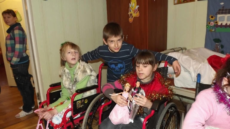 Благотворительность. Подарите деткам праздник!