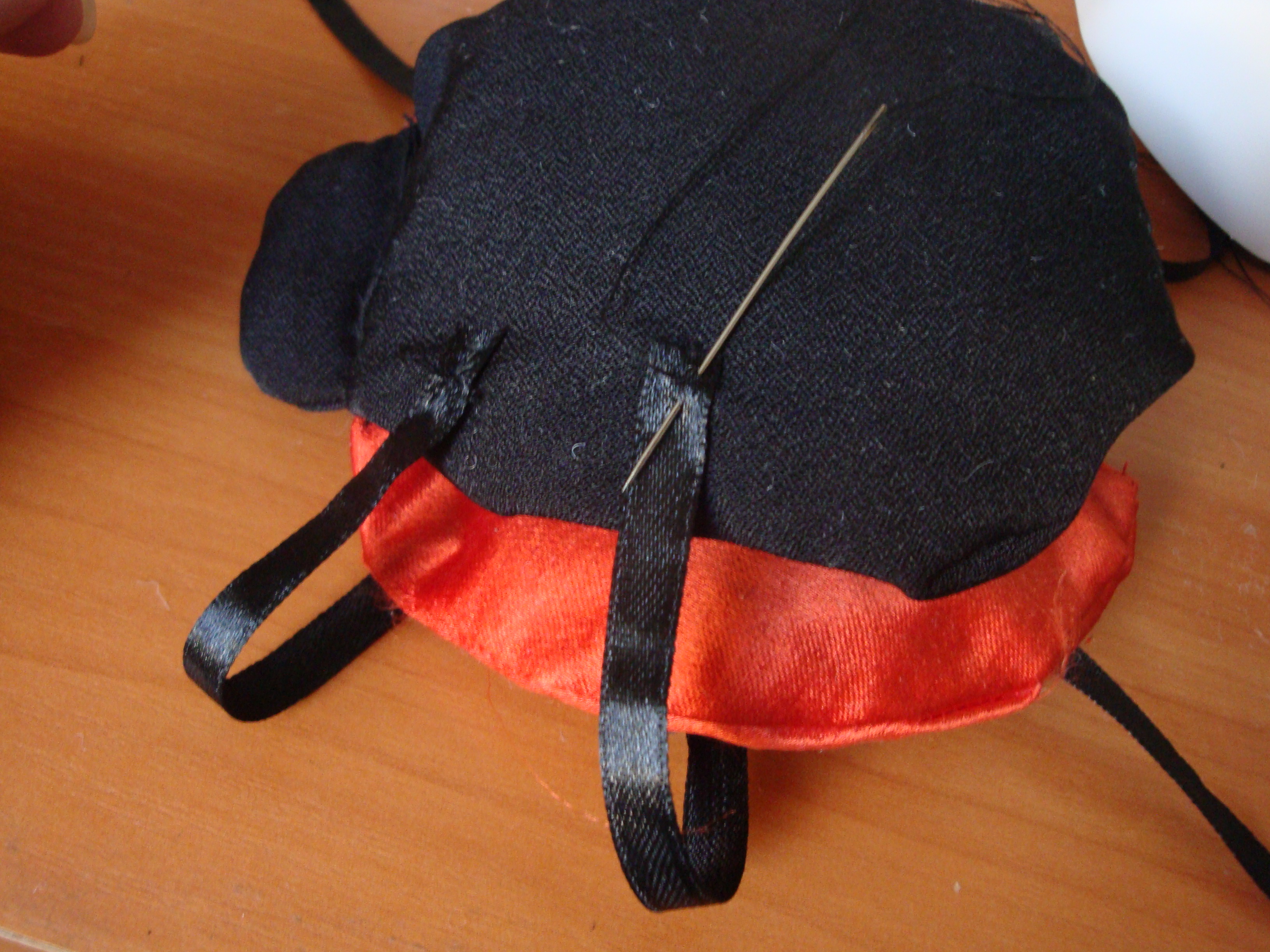 МК развивающей игрушки "Божья коровка" (ооочень много фото!)