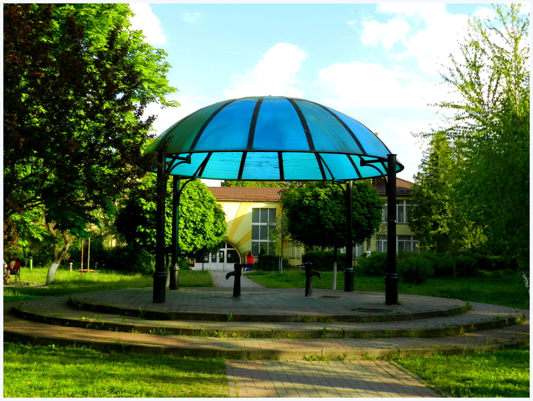 Прогулка по городу. Гляссе.