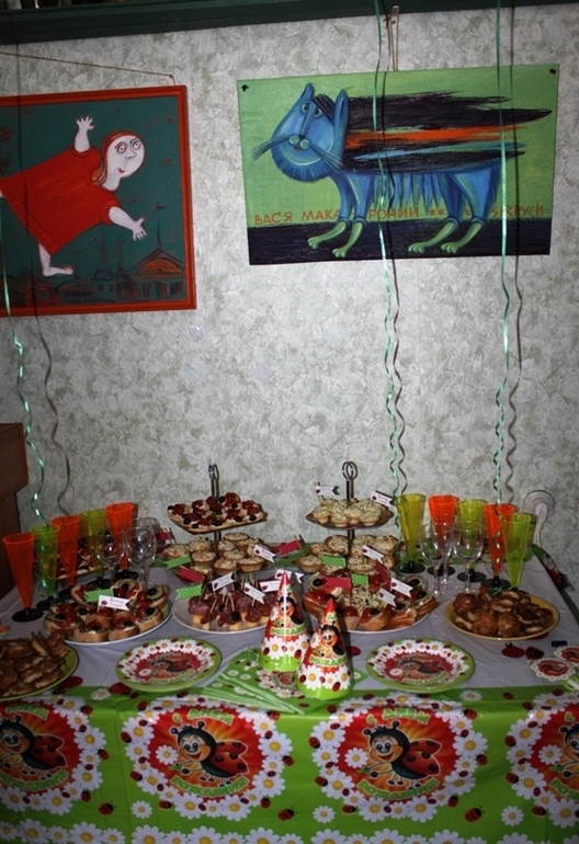 ГодоВасие на васильковой полянке в компании с божьими коровками