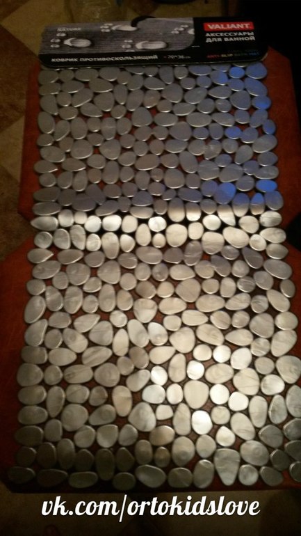 Мини коврики Valiant в ванную на присосках