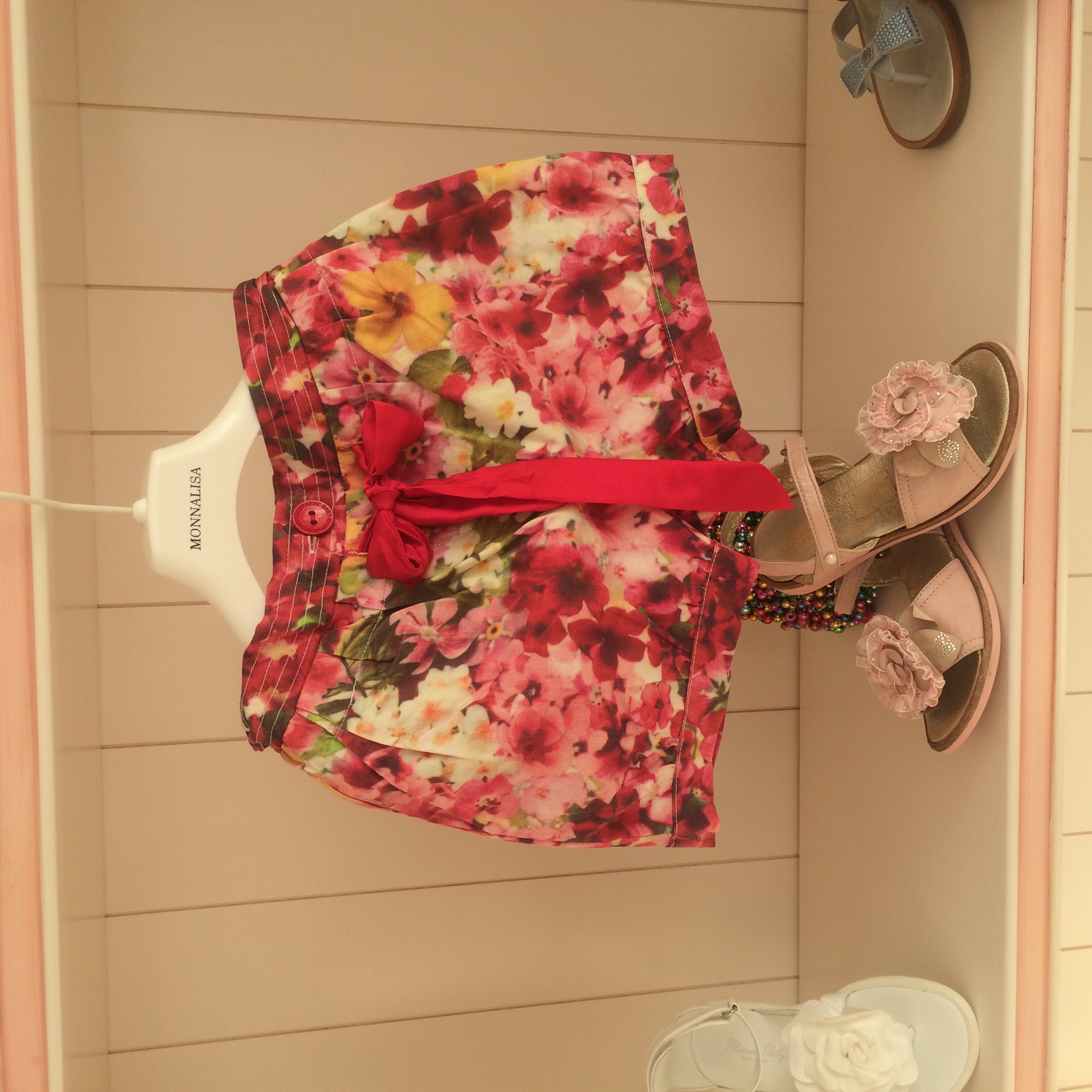 Monnalisa, D&G, Miss blumarine, Miss Grant на 6 лет.