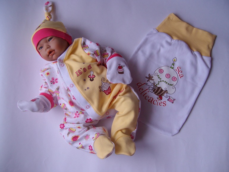 Одежда для малышей. Ручная работа