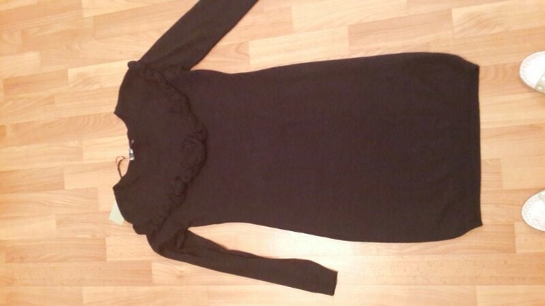 Платья,джинсы .