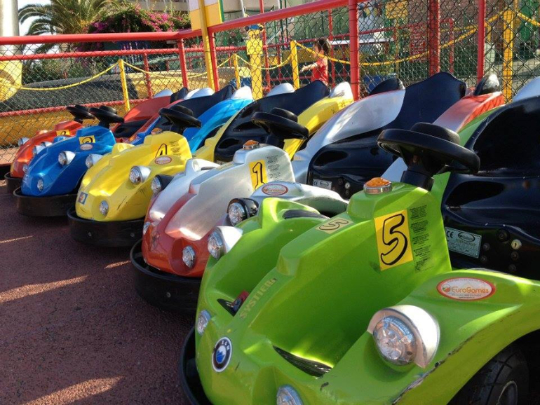 Лушее место для отдыха с малышами - Испания, маленькое море.