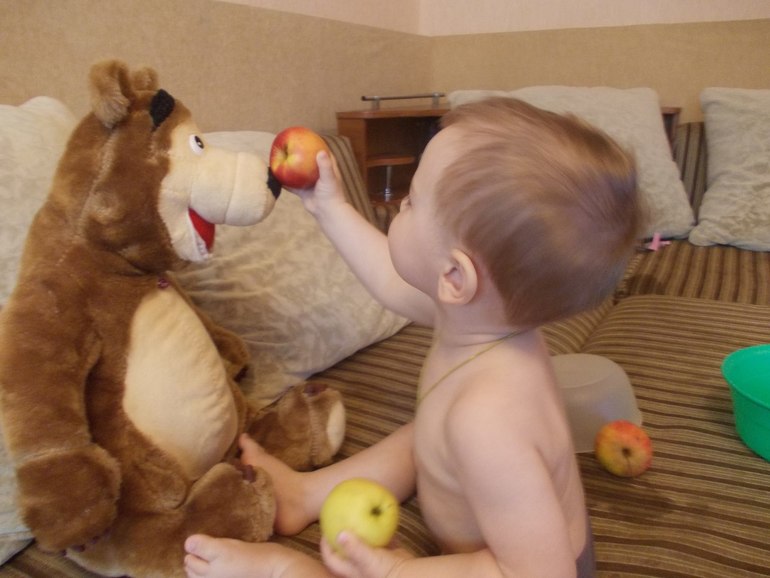 Аппликация «Яблоки» для деток от 1 года и до бесконечности!