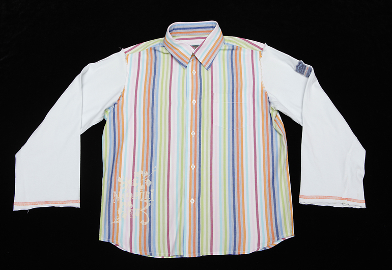 Мальчику 134-140 ( 9 - 10 лет )