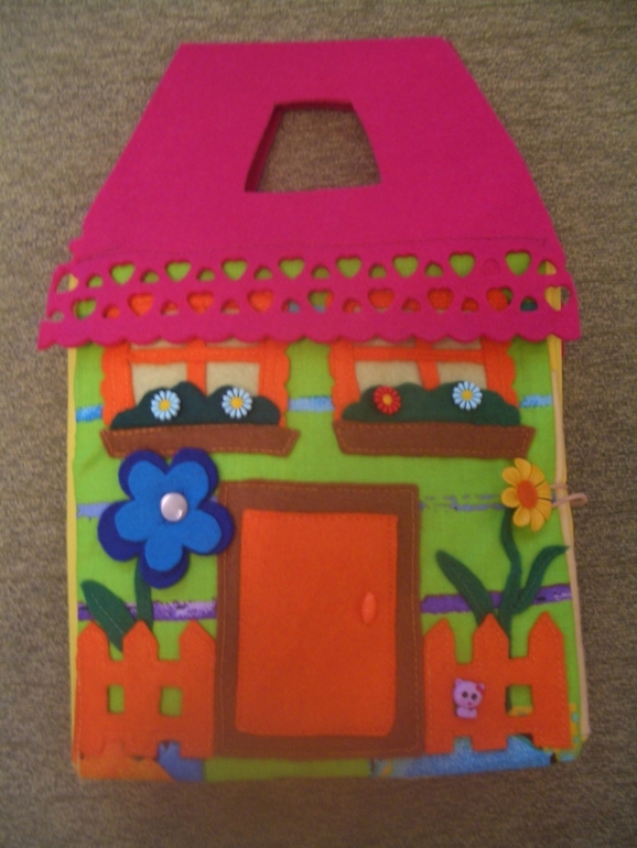 Великолепная игрушка для ребенка. Делюсь впечатлениями и координатами рукодельницы.