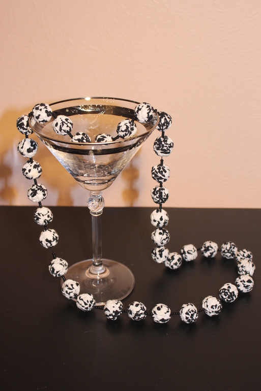 Бусы для мамы - игрушка для дочки