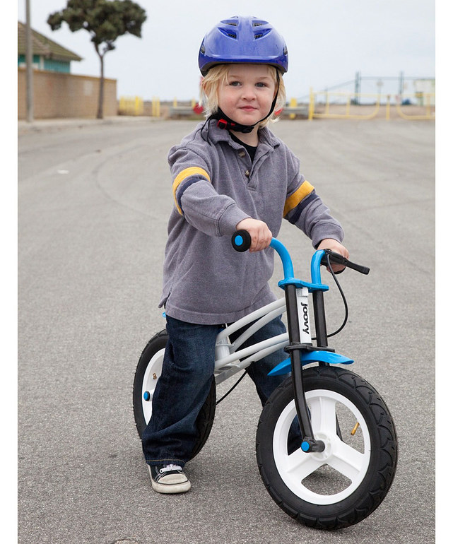 ВЕЛОСИПЕД БЕЗ ПЕДАЛЕЙ