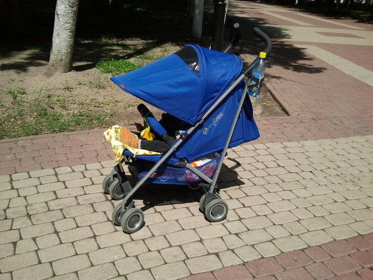 Cybex Onix б/у 2 месяца 5000р.