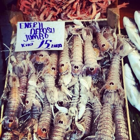 И снова рыбный базар....