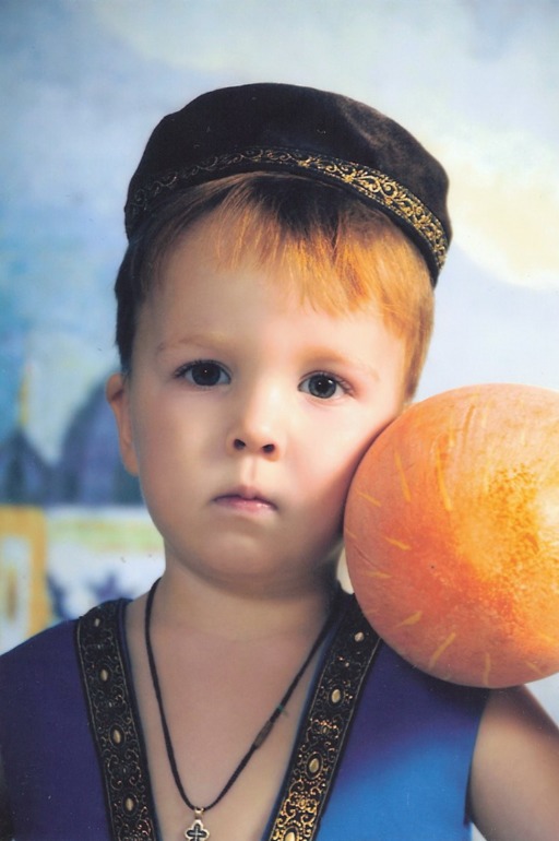 Фотосессия Андрюши в садике))