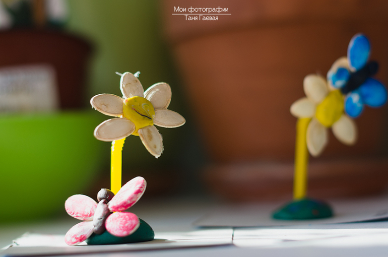 Подделка 1 Цветочек и бабочка