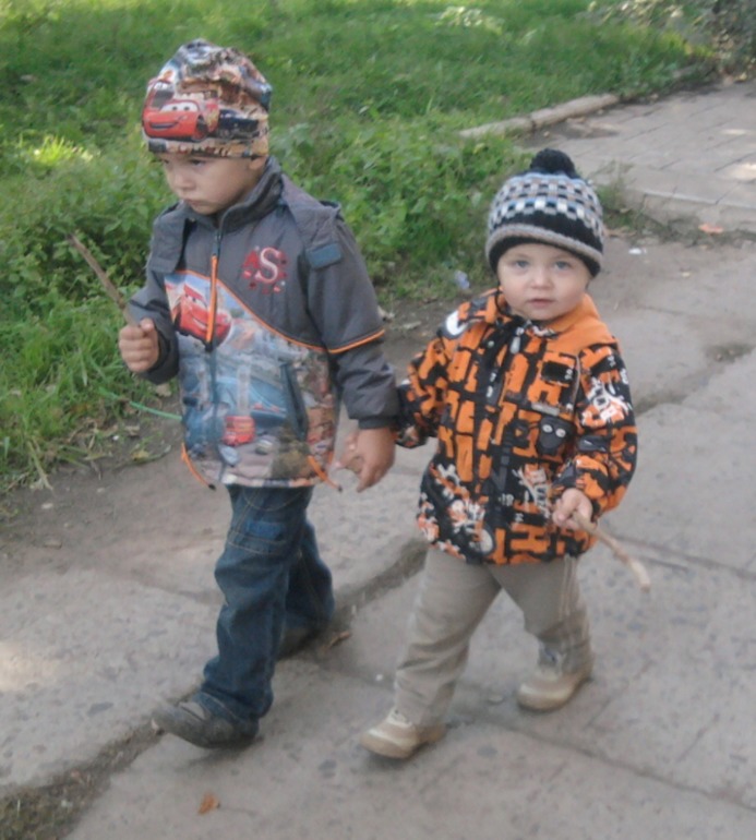 Про братишек