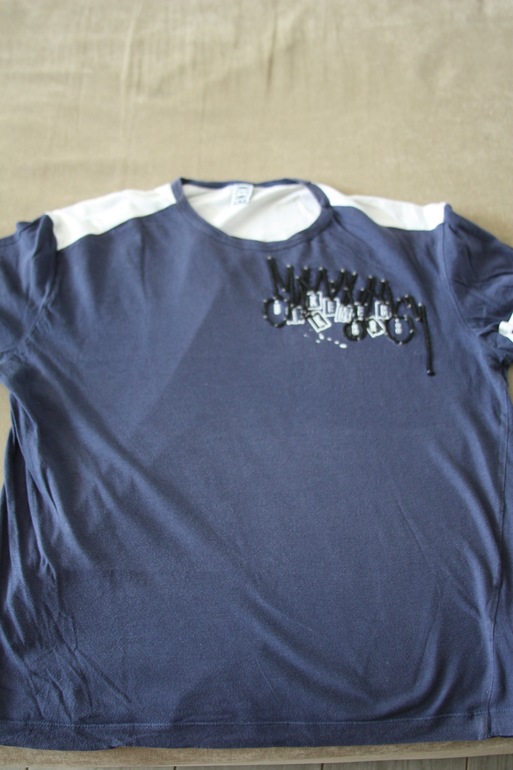 Брендовые футболки новые и б/у. Размер M-L, XL(одна).оригиналы!