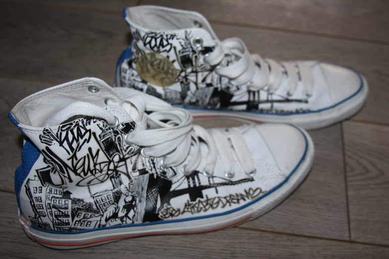 ***GUCCI***CONVERSE***ED HARDY***. оригинал!