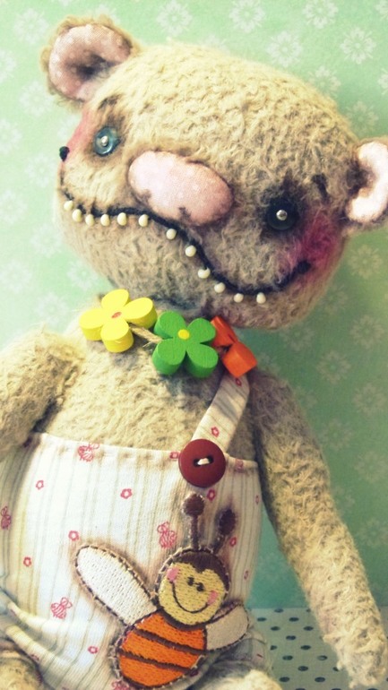 Пчелинцев :)