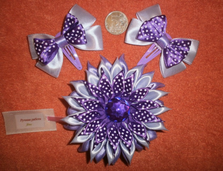 Резиночки и заколочки для принцесс.Авторская работа