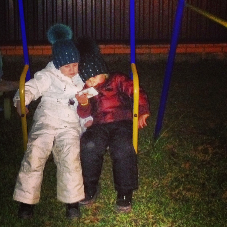 Как всегда) поход в кино обернулся недельным загулом))) у камина)))