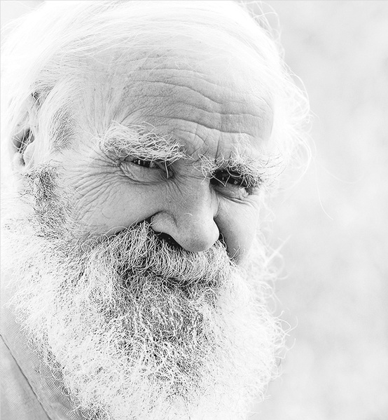 Москва. Подработка для дедушек от 65 . 700р