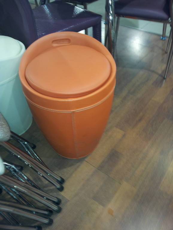 Цвет кухонного стола.