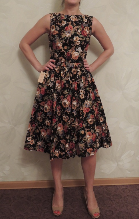 ХВАСТИКИ ВИНТАЖНЫХ ПЛАТЬЕВ