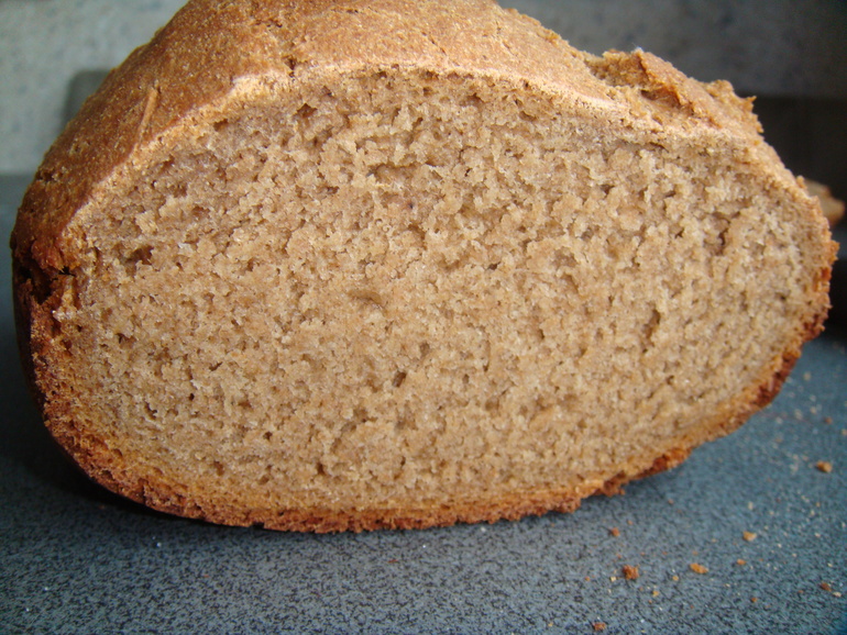 Ржаной хлеб на закваске в хлебопечке рецепт. Хлеб монастырский бездрожжевой. Бездрожжевой хлеб в хлебопечке. Монастырский хлеб на закваске. Хлеб монастырский дрожжевой.