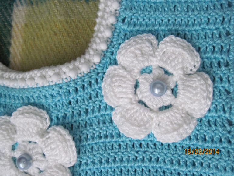 Связала дочке на 8 марта