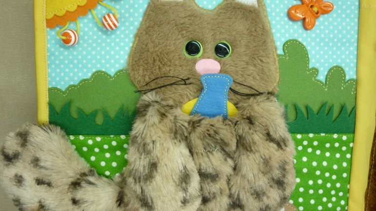 рАЗВИВАЮЩАЯ КНИЖЕЧКА С УЛИТКОЙ НА ОБЛОЖКЕ!