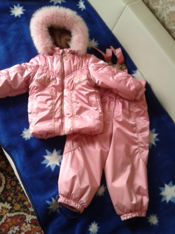 Верхняя одежда для девочки, на рост 86-98см, метро Алтуфьево.