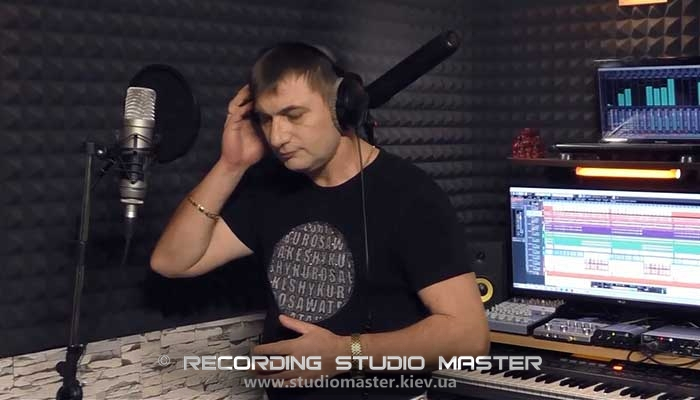 Студия звукозаписи - STUDIO MASTER - www.studiomaster.kiev.ua Запись вокала, запись голоса, обработка вокала, аранжировка, сведение,мастеринг, песня в подарок, подарочный сертификат на запись песни в студии, видео продакшн.