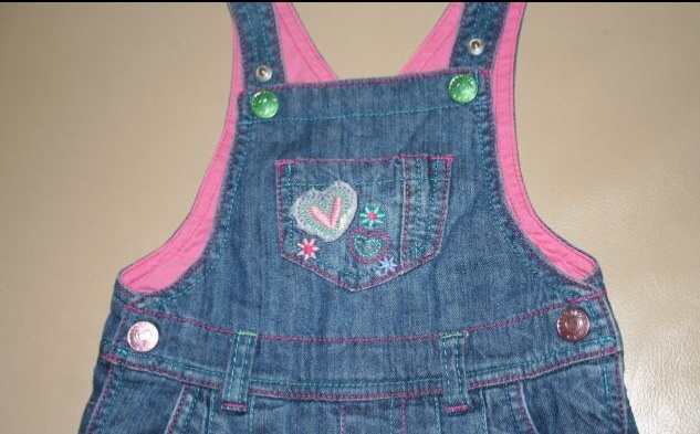 Комбинезон б/у джинсовый Mothercare 2-4 г. 600 руб. Москва