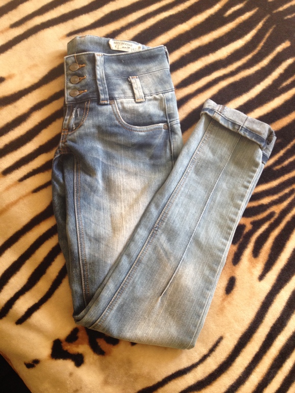 Туфли, босоножки, кольца на машину и вещи=) заходите