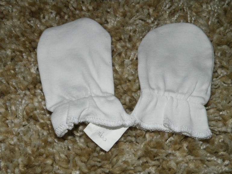 Одежда д/д и д/м на 0-6 мес. Обмен. м. Университет. Без Почты.