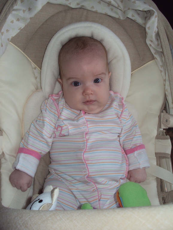 Нашей Плюшке 4 месяца!!!