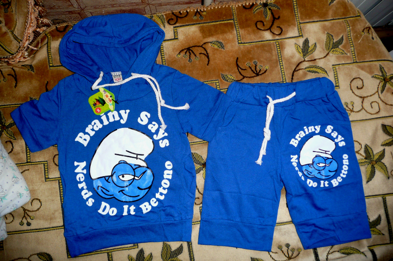 В наличии! Комплекты, цена 395 руб!  кому?