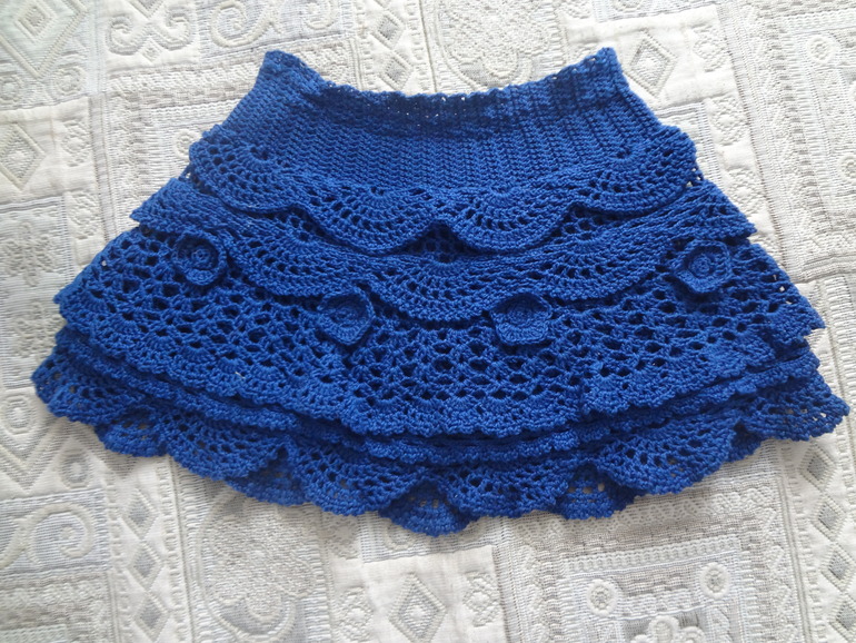 Юбка вязаная крючком на 3-4 г.