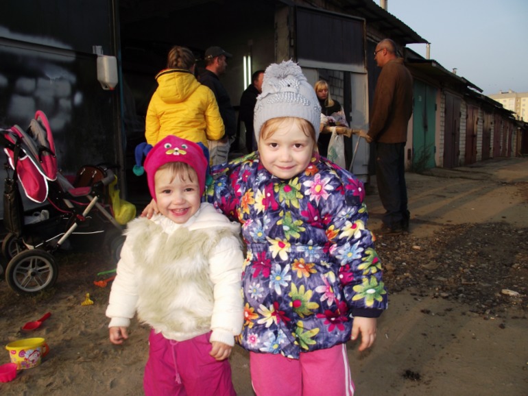 Немного нас))))