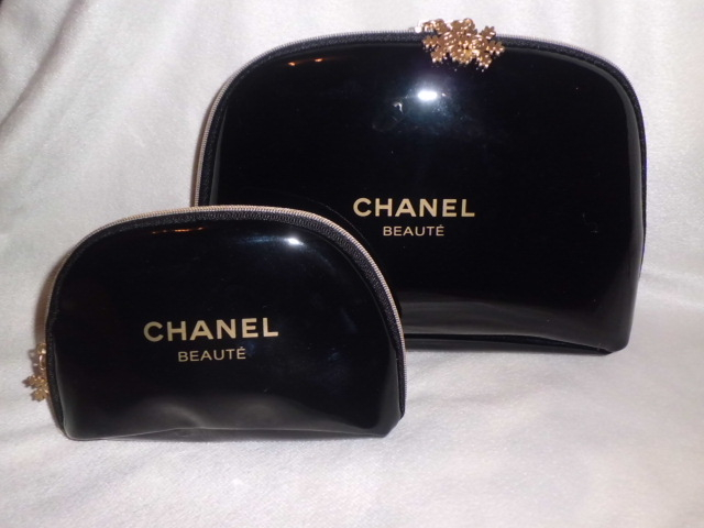 Лакированные косметички C*H*A*N*E*L-799руб.