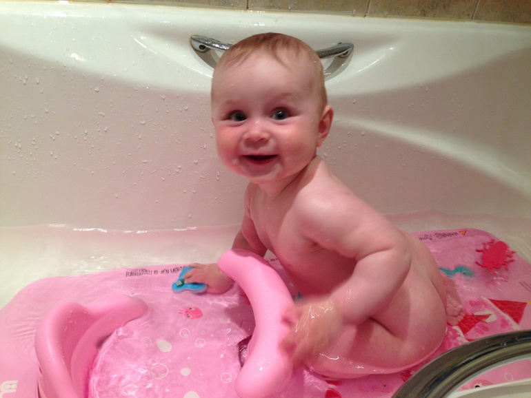 Нам 7 месяцев))