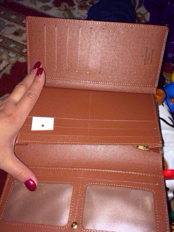 Кошелек LV, копия класса Люкс. В наличии.