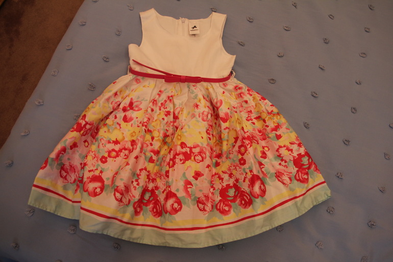 Пристрой новых вещей и красивых платьев на маленькую девочку (от 18мес до 3лет)