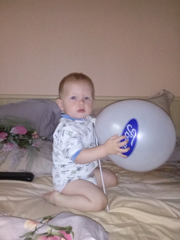 Нам 1 годик!!!! и 2 дня :)